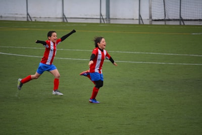 تحليل نتائج مباريات اليومقراءة متعمقة في أحداث الملاعب