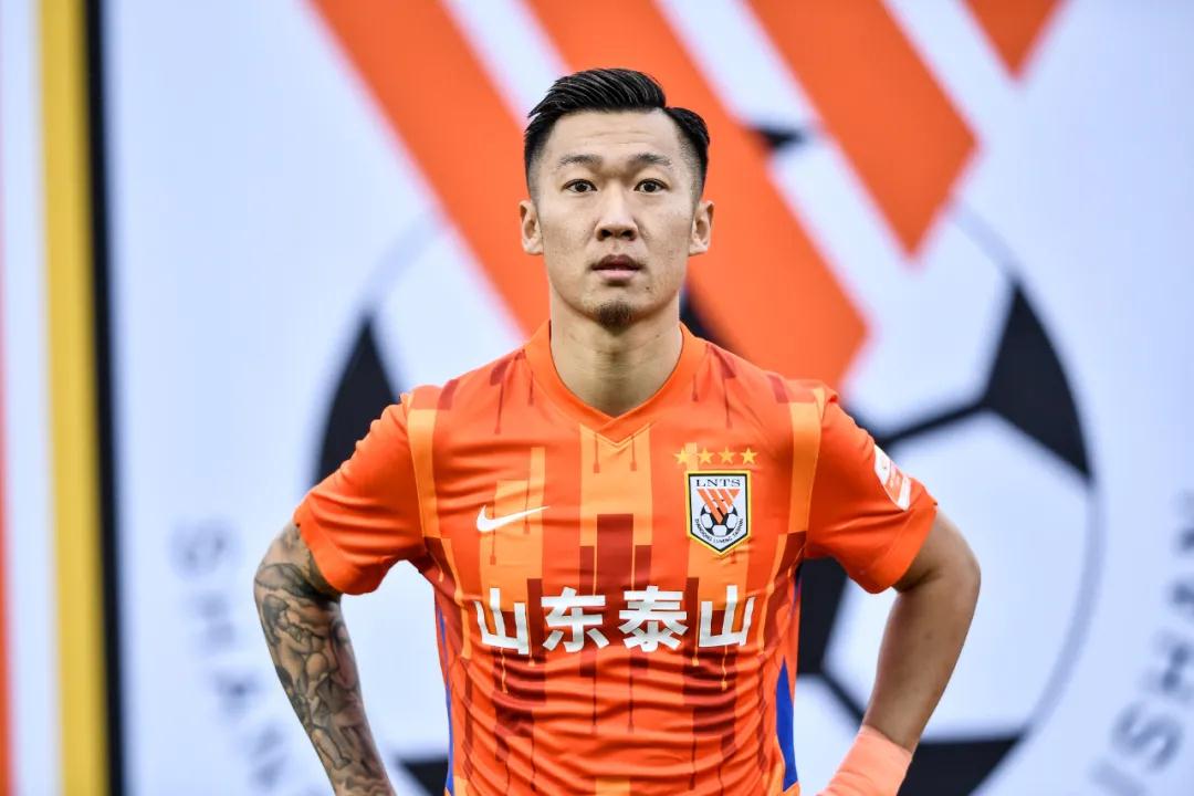 ملخصمباراةالأهليوالزمالكأمسبتعليقمدحتشلبي ملخصمباراةالأهليوالزمالكأمسبتعليقمدحتشلبي