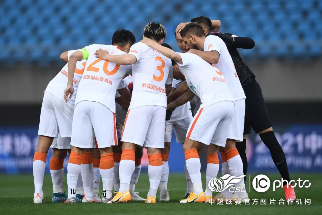 نتائج مباريات الدوري المصري الآنتحديث حي لأهم الأحداث