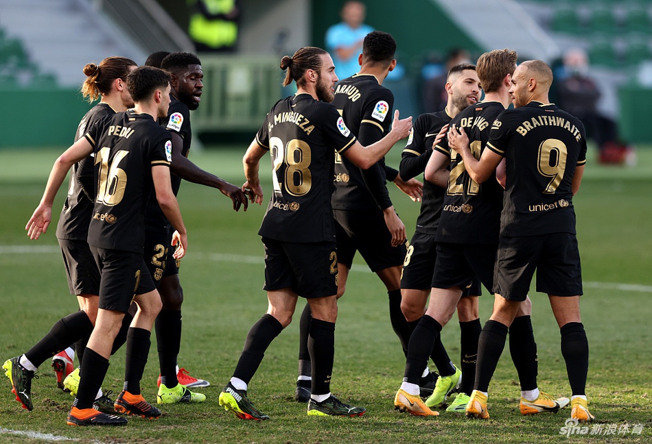 هداف النادي الأهلي في الدوري المصري 2024من يتصدر القائمة؟ هداف النادي الأهلي في الدوري المصري 2024من يتصدر القائمة؟